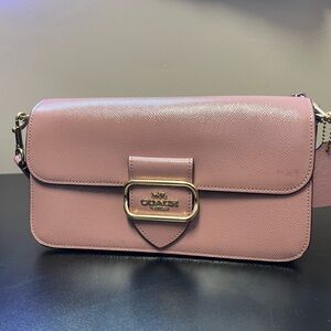 Coach purse: shoulder & crossbody option